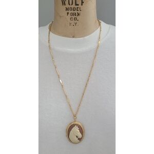 Vintage Horse Cameo Locket Pendant Necklace